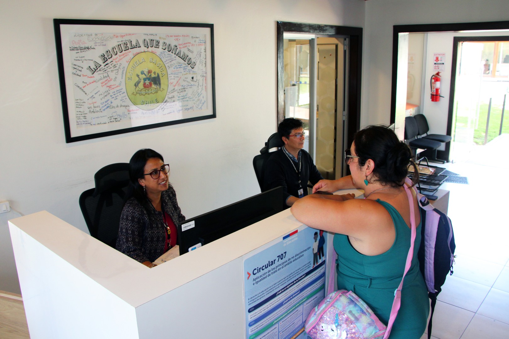 SLEP Costa Central fortalece la comunicación operativa con las comunidades educativas